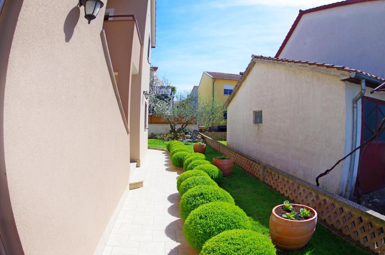Apartments Tina & Denis Pula Exteriér fotografie